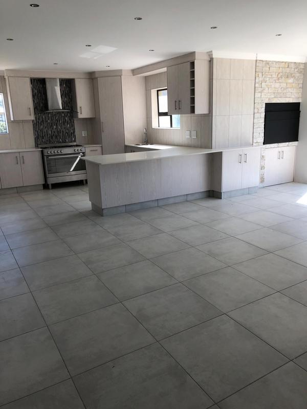 To Let 2 Bedroom Property for Rent in Hartenbos Western Cape